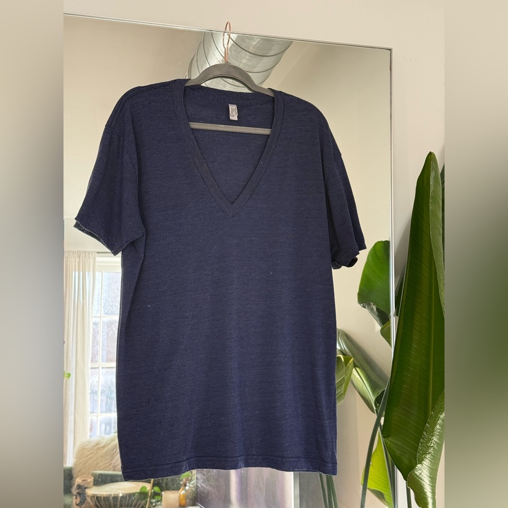 Vintage American Apparel The Track Shirt 50/25/25 Space Dye Navy Blue V-Neck